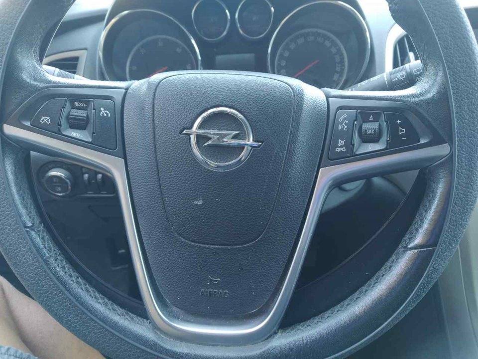 OPEL Astra J (2009-2020) Steering Wheel 25307401