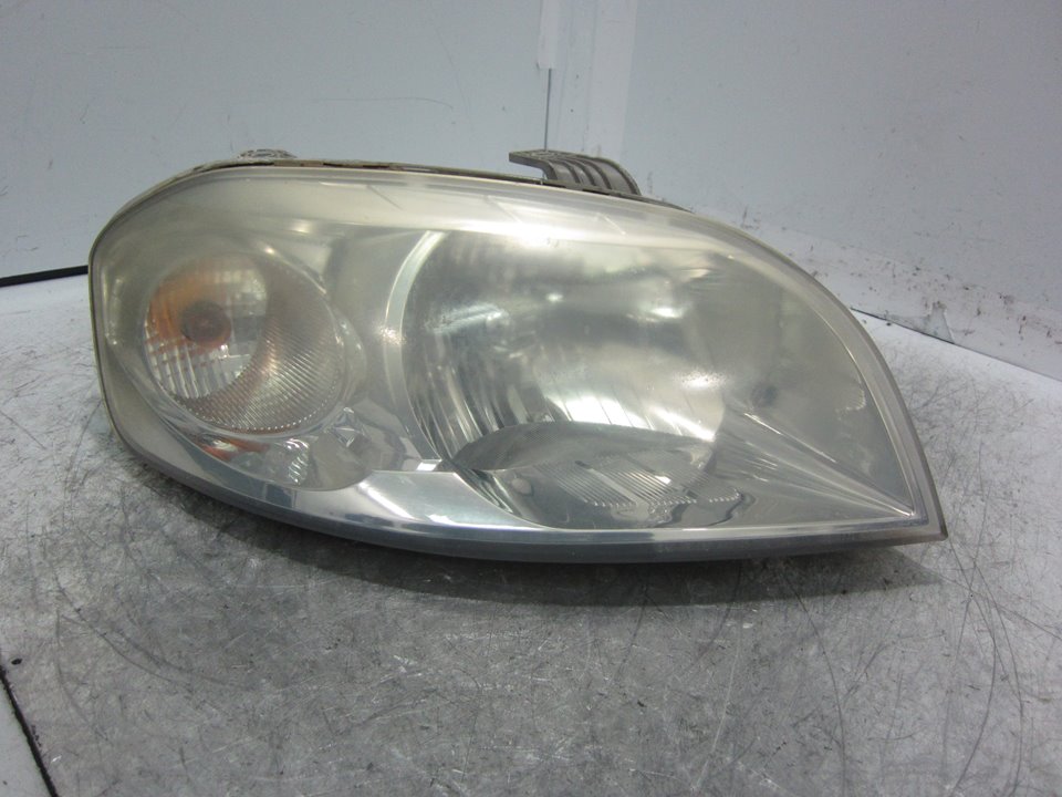 CHEVROLET Aveo T200 (2003-2012) Front Right Headlight 24965234