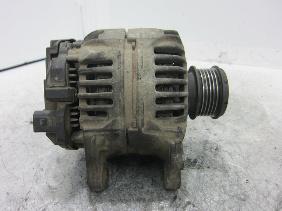 VAUXHALL Golf 5 generation (2003-2009) Alternator 0124325130 25088652