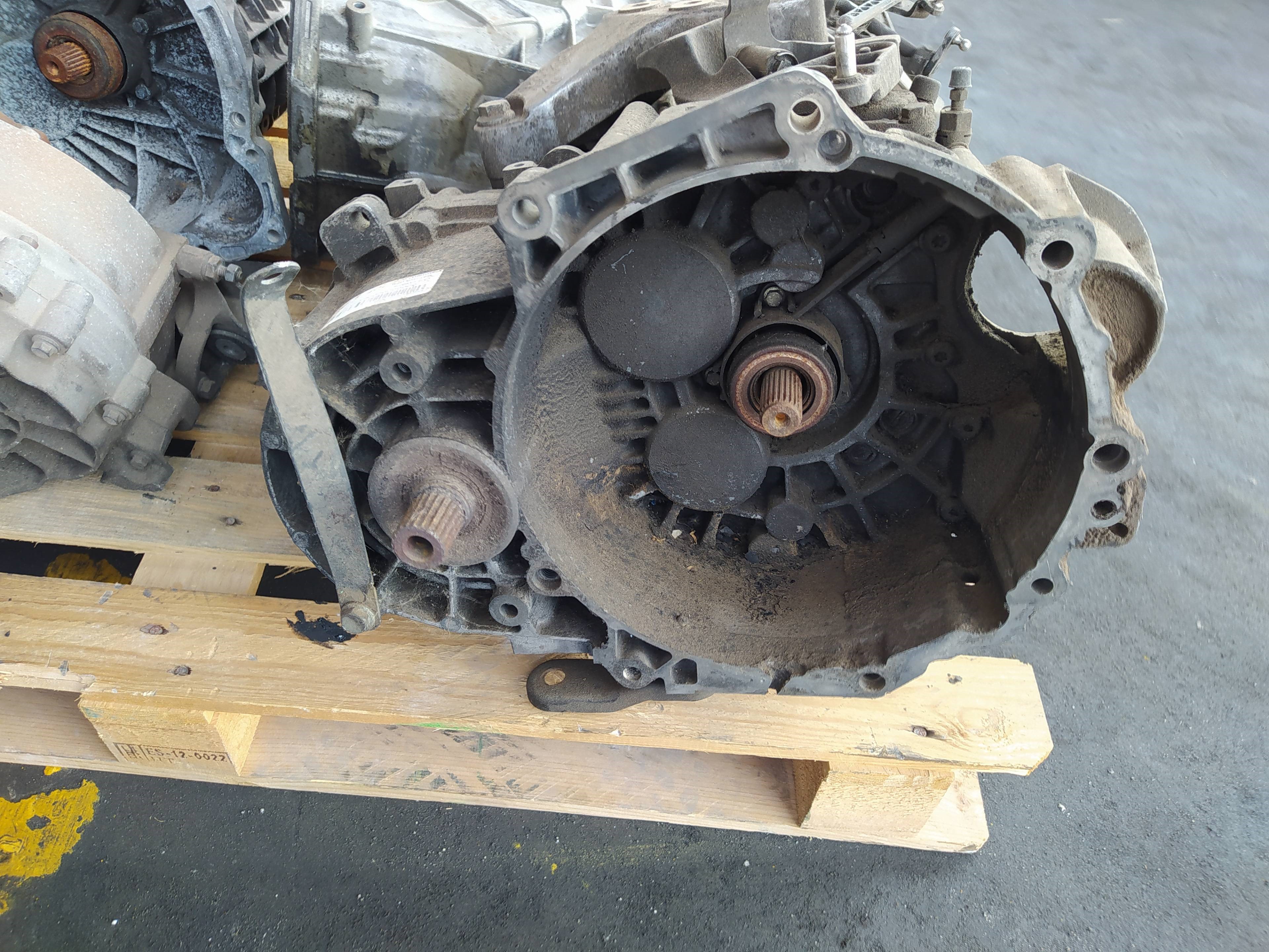 SEAT Leon 2 generation (2005-2012) Gearbox GRF 21276037