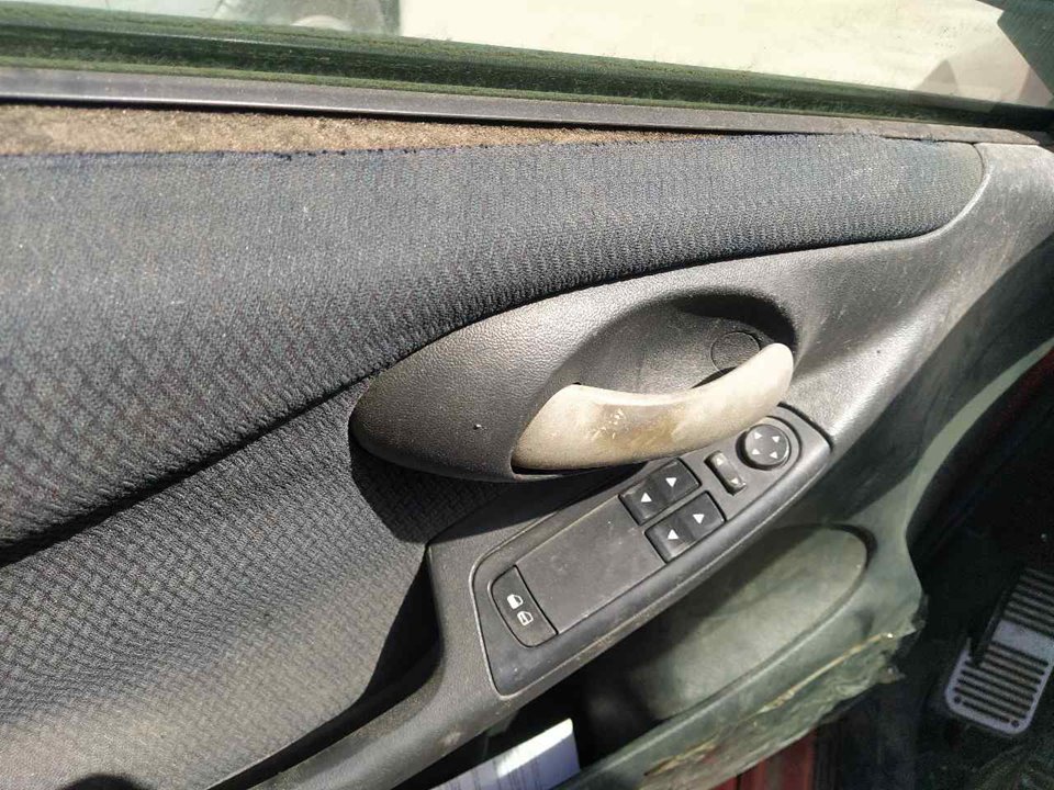 FIAT Front Left Door Interior Handle Frame 25765016