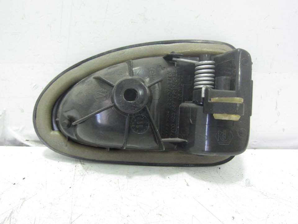 OPEL Vivaro A (2002-2006) Left Rear Internal Opening Handle 7700423887 20199116