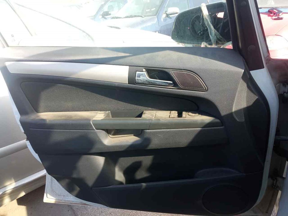 OPEL Zafira B (2005-2010) Front Left Door Panel 25419451