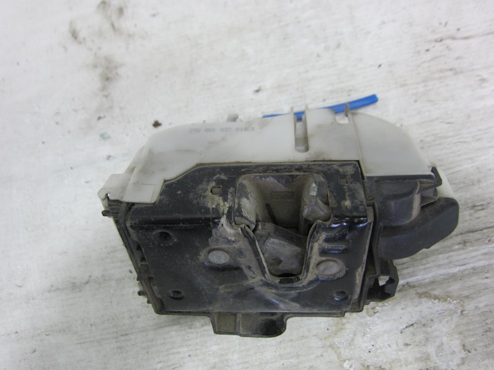 NISSAN Polo 3 generation (1994-2002) Jobb első ajtó zárja 1HM862154 24961478