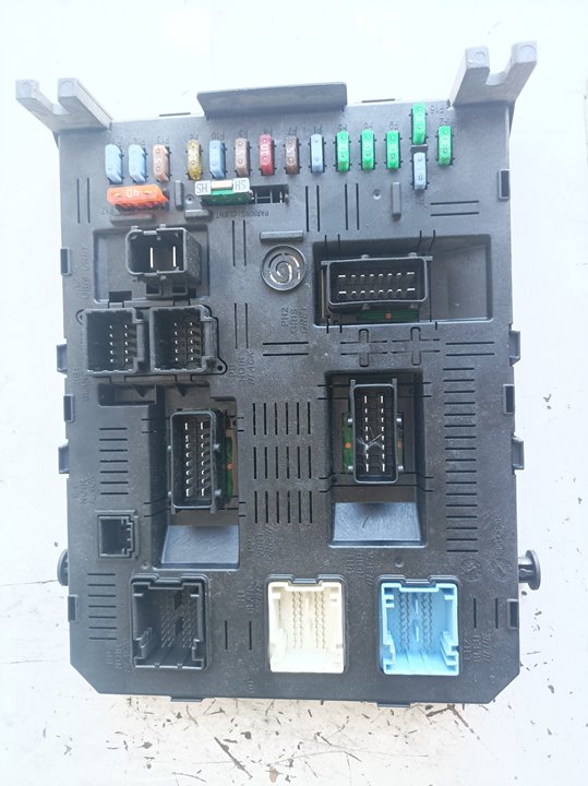 CITROËN C4 1 generation (2004-2011) Fuse Box 216761594 21282176