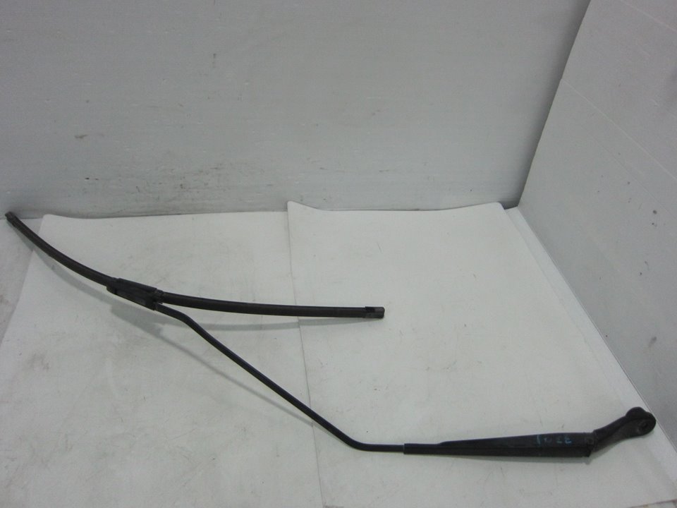 RENAULT Scenic 3 generation (2009-2015) Front Wiper Arms 288810003R 24881131