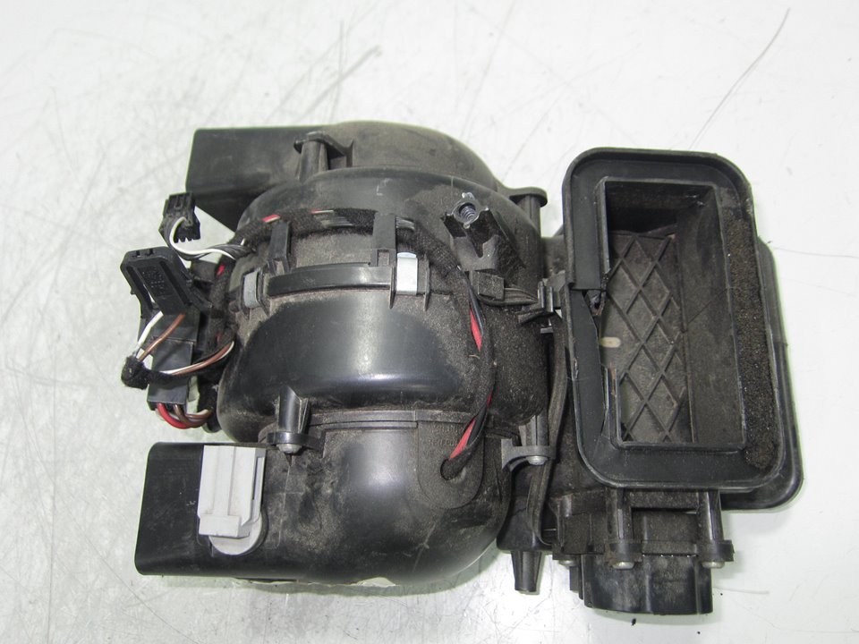 MERCEDES-BENZ M-Class W163 (1997-2005) Motor încălzitor interior A1638300308 20618539