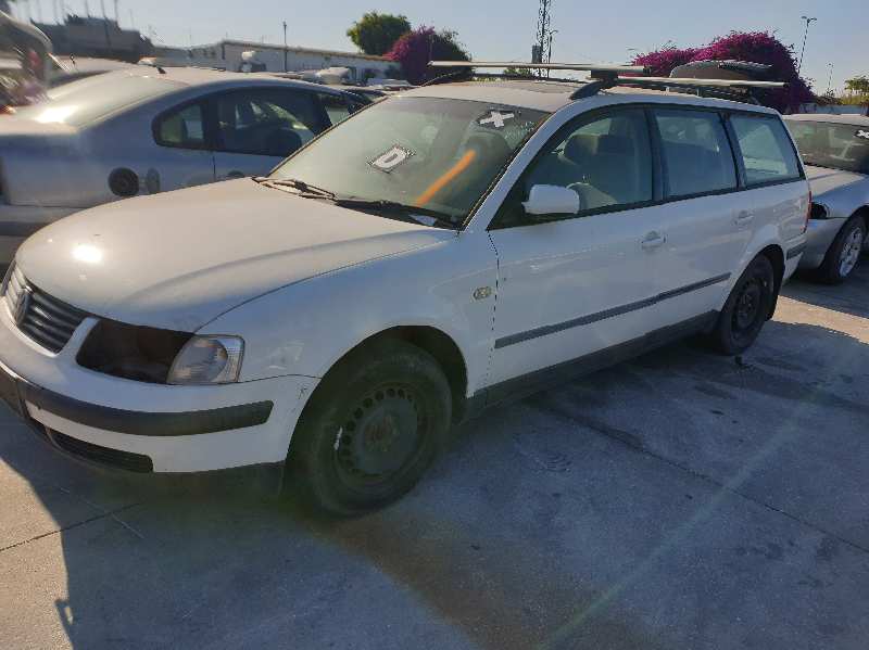 VOLKSWAGEN Passat B5 (1996-2005) Фонарь задний левый 3B9945257 21272707