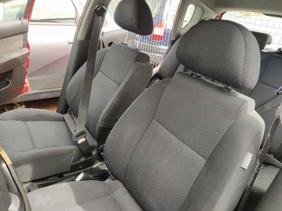 CHEVROLET Aveo T200 (2003-2012) Front Right Seatbelt 25374337
