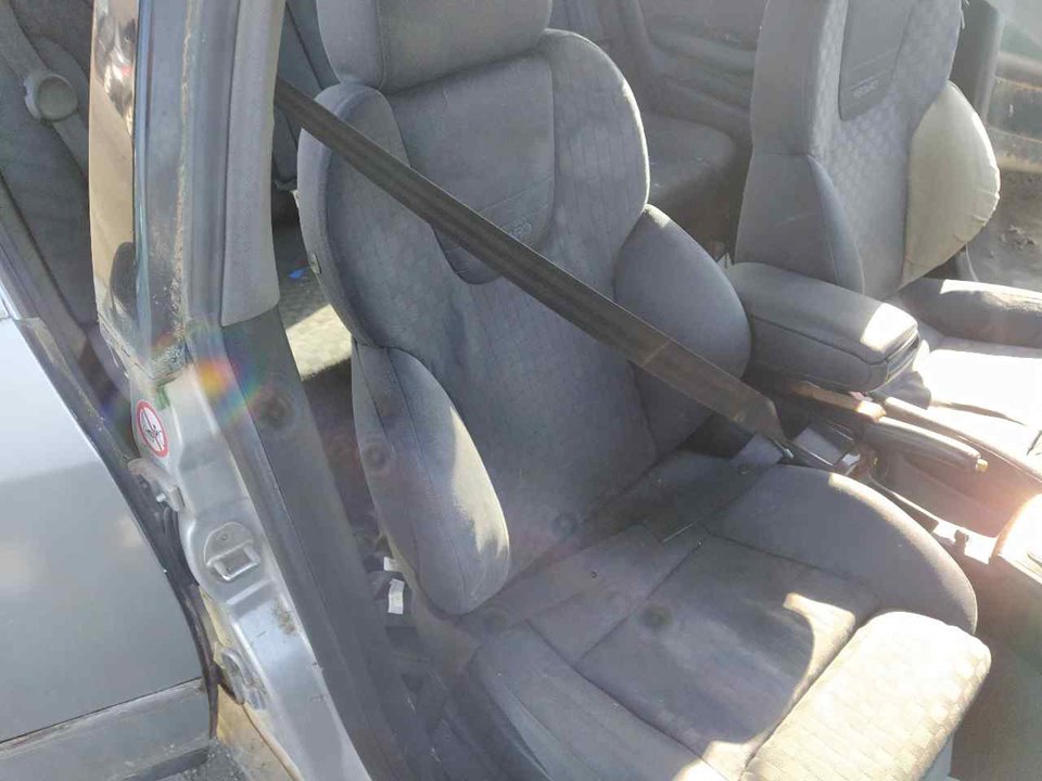 AUDI A6 C5/4B (1997-2004) Front Right Seatbelt 25361235