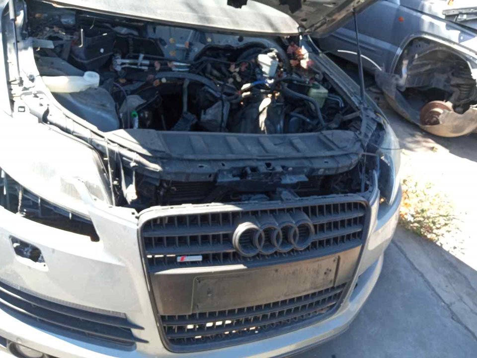 AUDI Q7 4L (2005-2015) Toinen osa 25372940