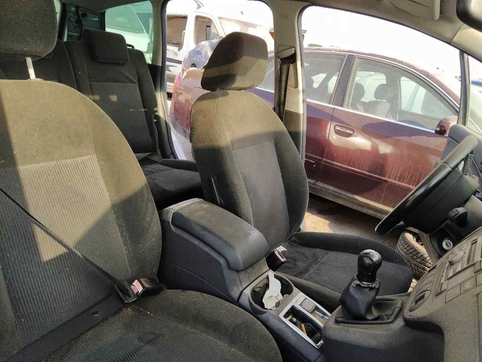 FORD C-Max 1 generation (2003-2010) Front Left Seat 25377444