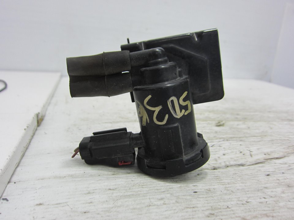 CHRYSLER E53 (1999-2006) Егр клапан PA66GF33 24963674