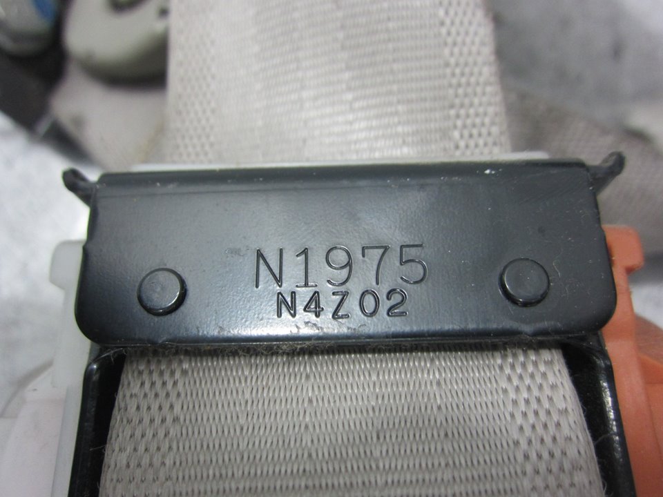 HONDA CR-V 2 generation (2001-2006) Rear Left Seatbelt N1975 25379864