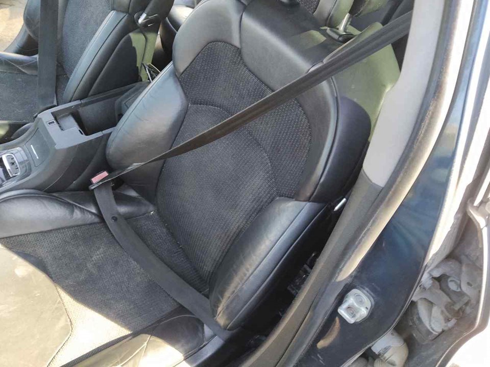 CITROËN C5 2 generation (2008-2017) Front Left Seatbelt 25375659