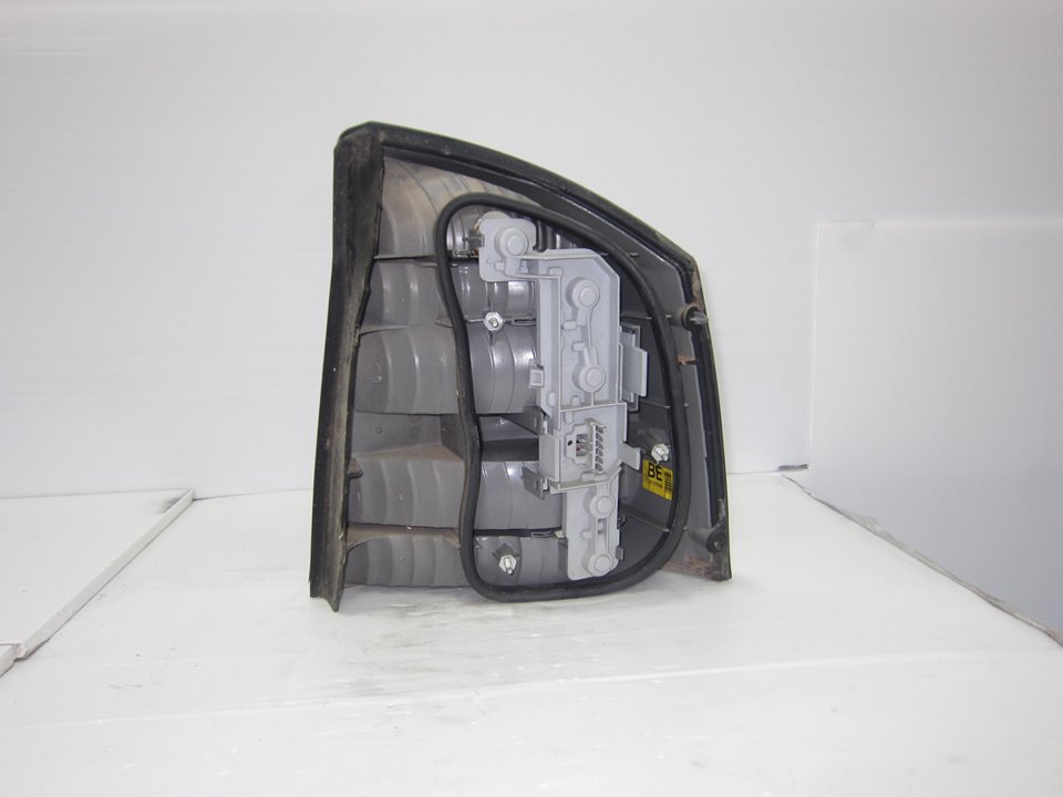 OPEL Vectra C (2002-2005) Rear Left Taillight 13157646 20482892