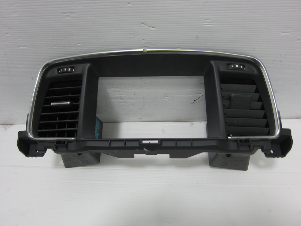 PEUGEOT 508 1 generation (2010-2020) Cabin Air Intake Grille 9686457877 24939778