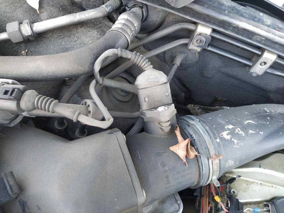 AUDI A4 B6/8E (2000-2005) Masseluftstrømsensor MAF 25358242