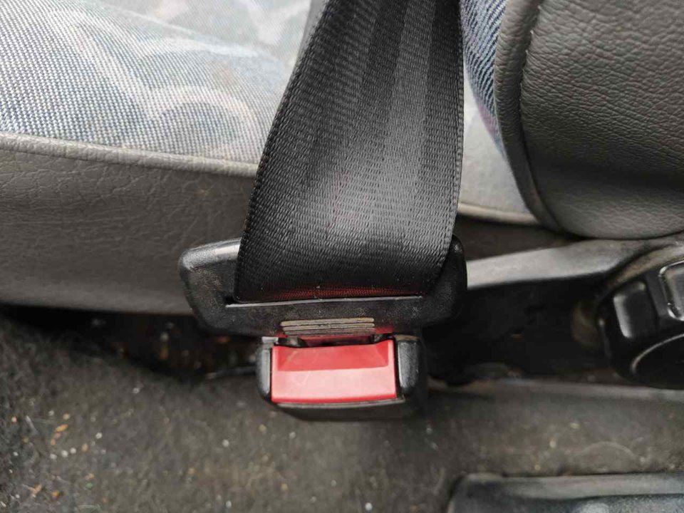 SEAT Inca 1 generation (1995-2000) Front Right Seat Buckle 25359560