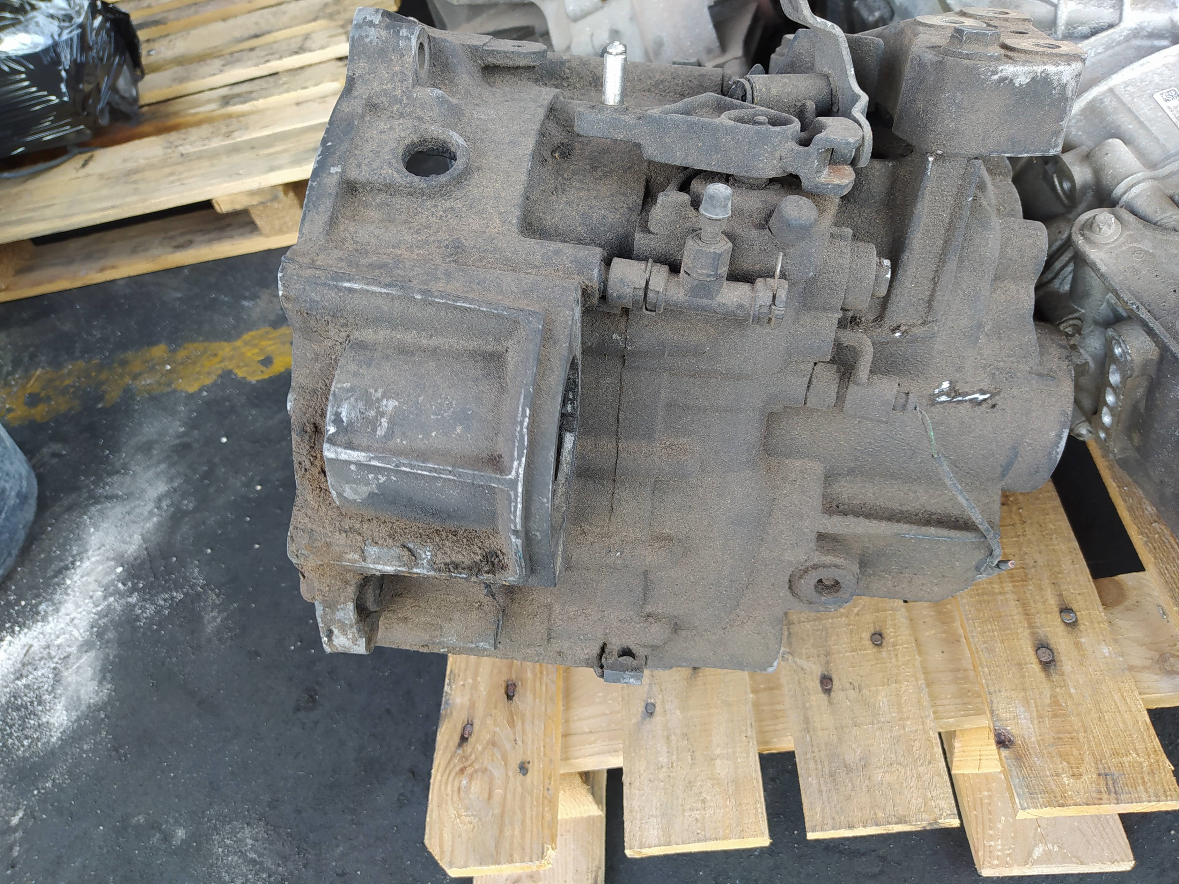 SEAT Leon 2 generation (2005-2012) Gearbox GRF 21276037