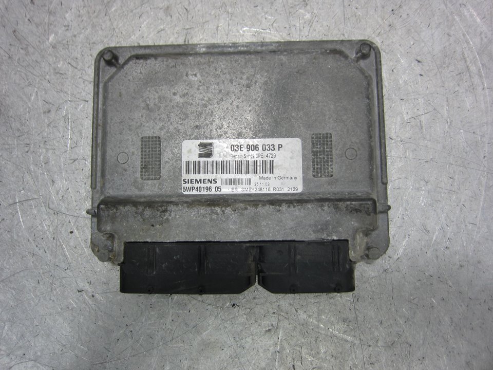 SEAT Ibiza 3 generation (2002-2008) Блок управления двигателем 03E906033P 23969214