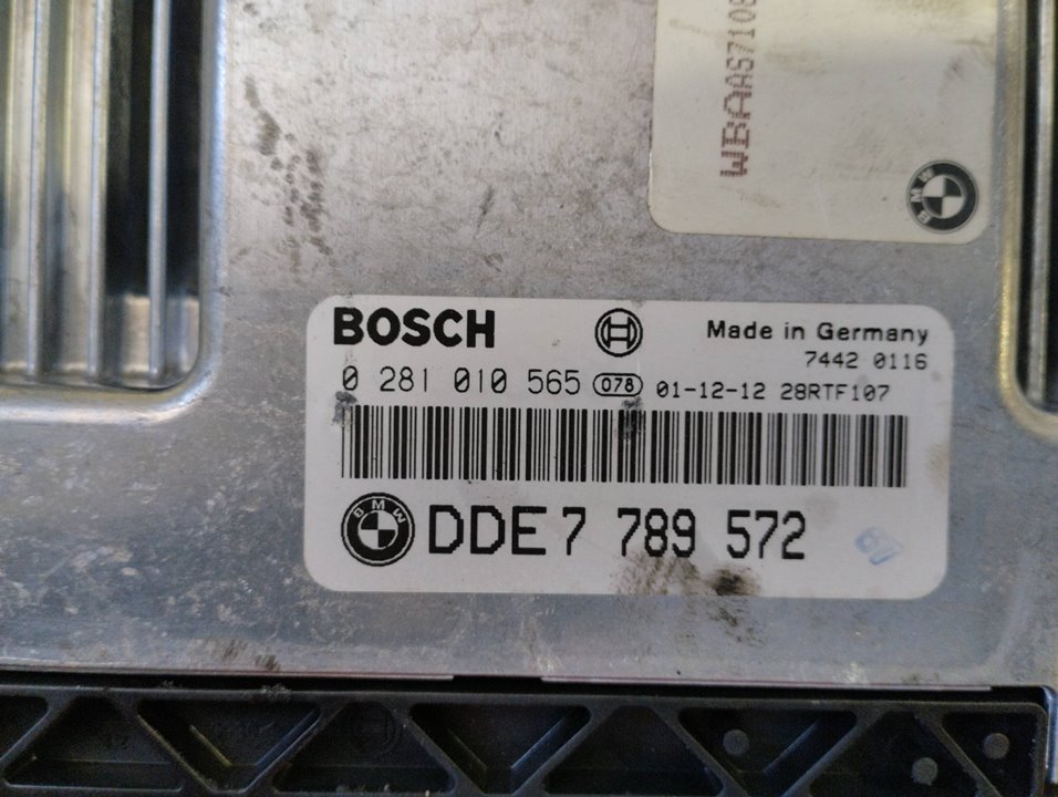 BMW 3 Series E46 (1997-2006) Moottorin ohjausyksikkö ECU DDE7789572 21290560