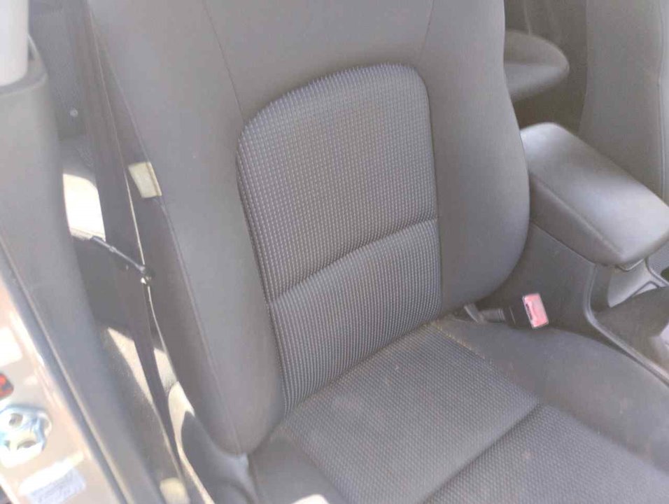 MAZDA 3 BK (2003-2009) Front Right Seat 25381463