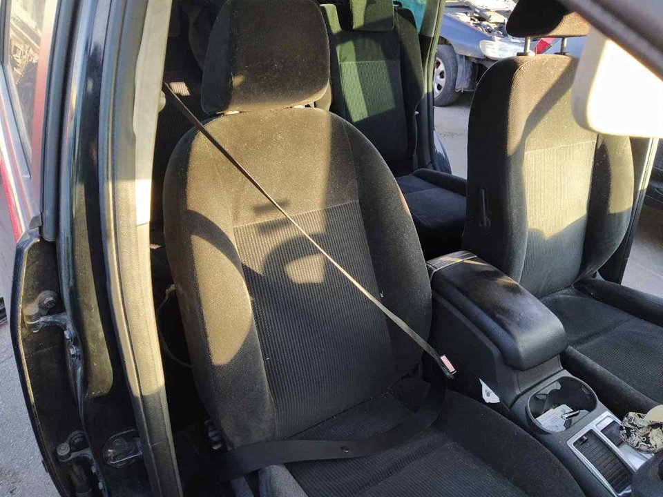 FORD C-Max 1 generation (2003-2010) Front Right Seat 25375920