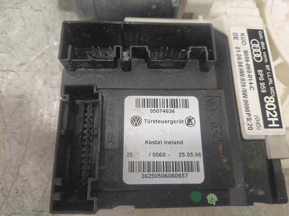 AUDI A3 8P (2003-2013) Front Right Door Window Control Motor 8P0959802H 23970131