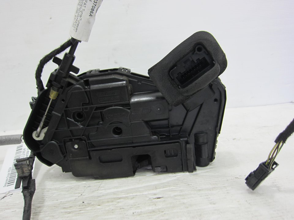 JEEP Golf 7 generation (2012-2024) Front Right Door Lock 45340180 21325815