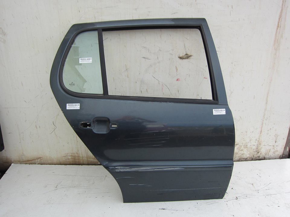 VOLKSWAGEN Polo 3 generation (1994-2002) Labās aizmugurējās durvis 24961574