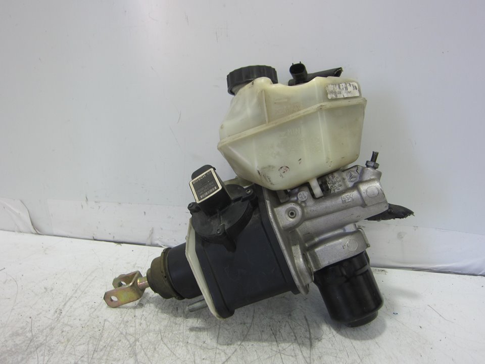 MERCEDES-BENZ CLS-Class C219 (2004-2010) Brake Cylinder A2114300302 24963347