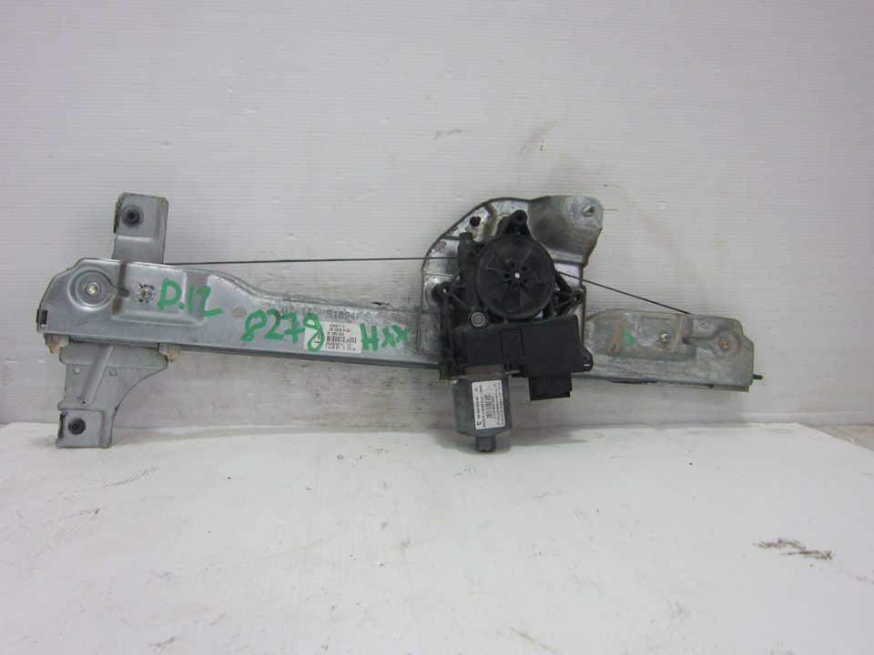 PEUGEOT 208 Peugeot 208 (2012-2015) Front Left Door Window Regulator 9806088180 24908374