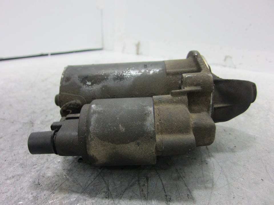 VOLKSWAGEN C-Class W202/S202 (1993-2001) Starteris 0041516901 24816347