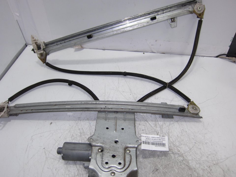 CITROËN Xsara Picasso 1 generation (1999-2010) Front Right Door Window Regulator 0130821762 20661121