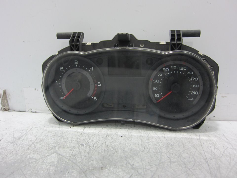 CHEVROLET Clio 3 generation (2005-2012) Spidometras (Prietaisų skydelis) 8200582702 25418423