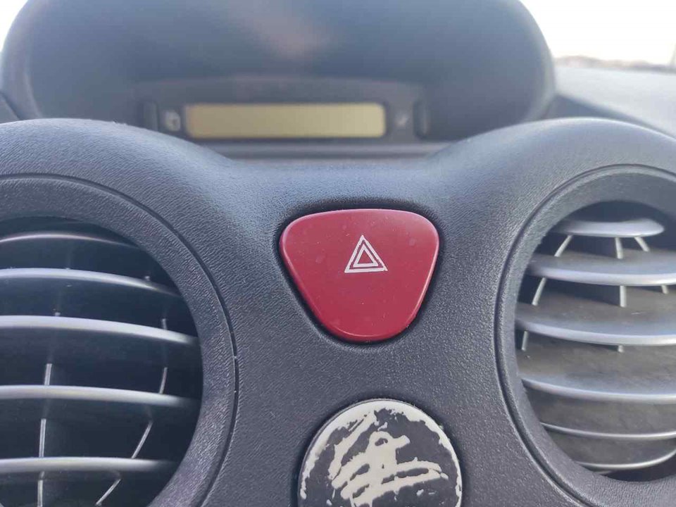 CITROËN C3 1 generation (2002-2010) Hazard button 24885341