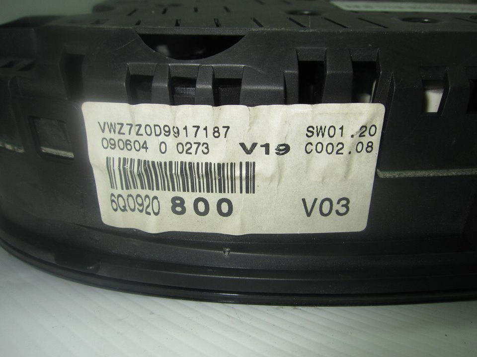 VOLKSWAGEN Polo 4 generation (2001-2009) Speedometer 6Q0920800 21279590