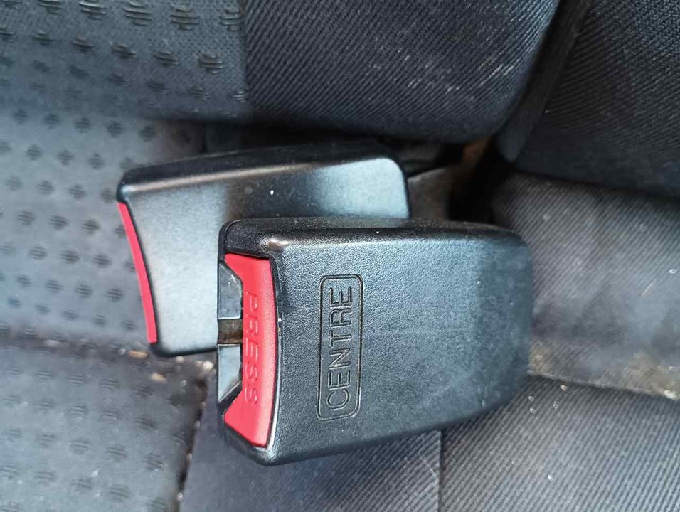 NISSAN Primera P12 (2001-2008) Rear Middle Seat Buckle 25334159