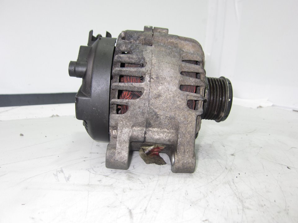 VOLKSWAGEN Fiesta 5 generation (2001-2010) Alternator 8V2110300 20414977