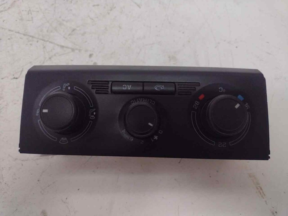 SKODA Octavia 1 generation (1996-2010) Climate  Control Unit 5J0820045 21300227