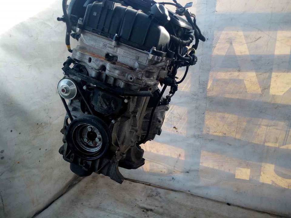PEUGEOT 208 Peugeot 208 (2012-2015) Engine HM05 24881066 - Used parts ...