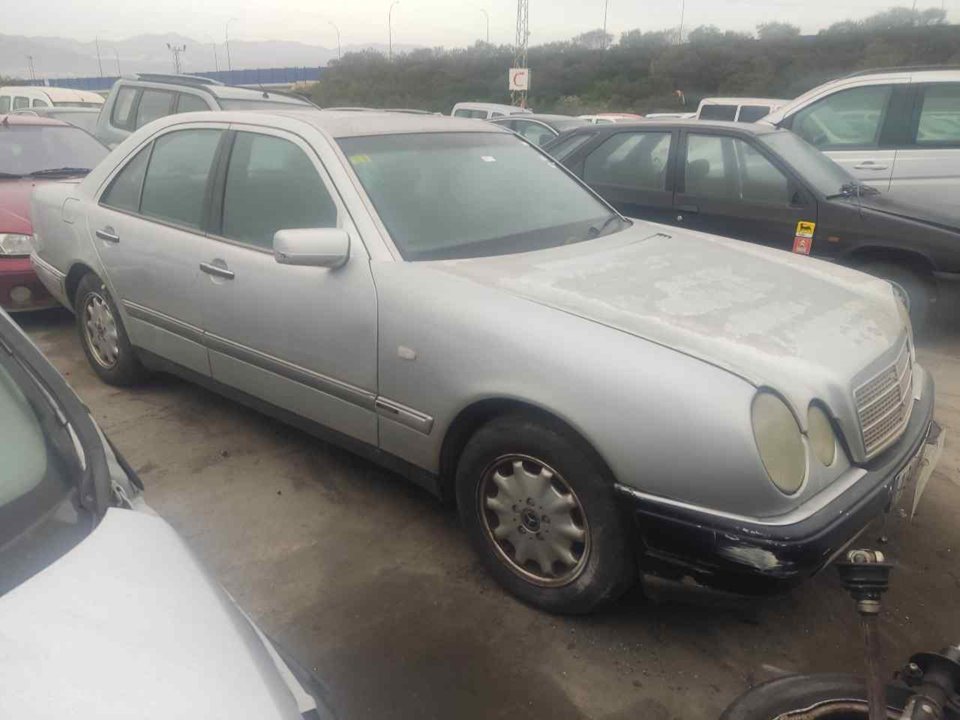 CITROËN Xsara 1 generation (1997-2004) Cadre de poignée intérieure de porte avant gauche 25438167