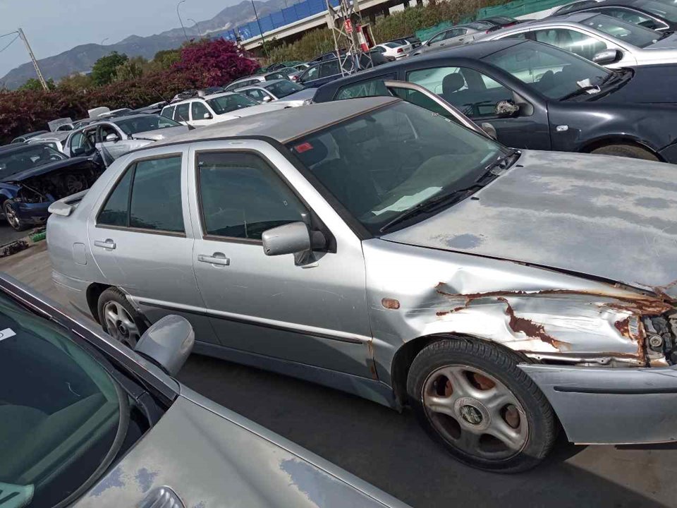 SEAT Toledo 1 generation (1991-1999) Kairė šoninių durų spyna 25418416