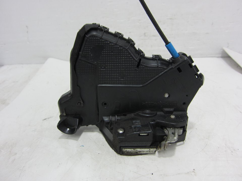 TOYOTA Auris 2 generation (2012-2015) Front Right Door Lock A046693 24938675