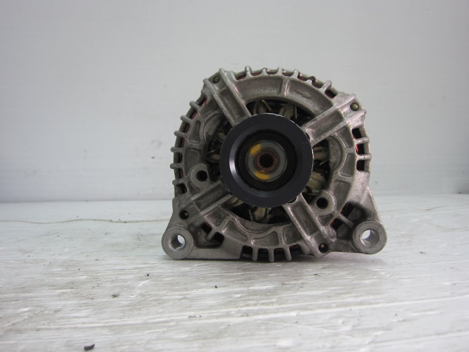 SAAB 9000 1 generation (1984-1998) Alternator 0124615002 25609100