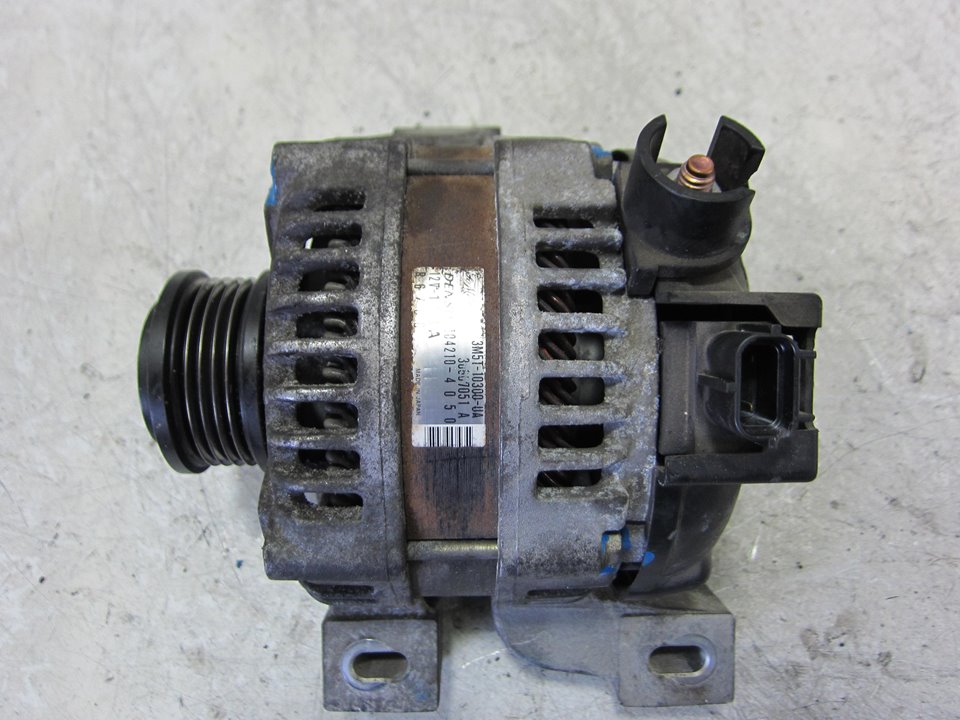 VOLVO S40 2 generation (2004-2012) Generator 3M5T10300UA 24961303
