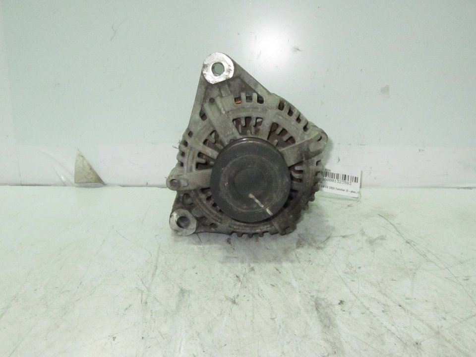 KIA Cerato 1 generation (2004-2009) Alternator 3730027012 21131921