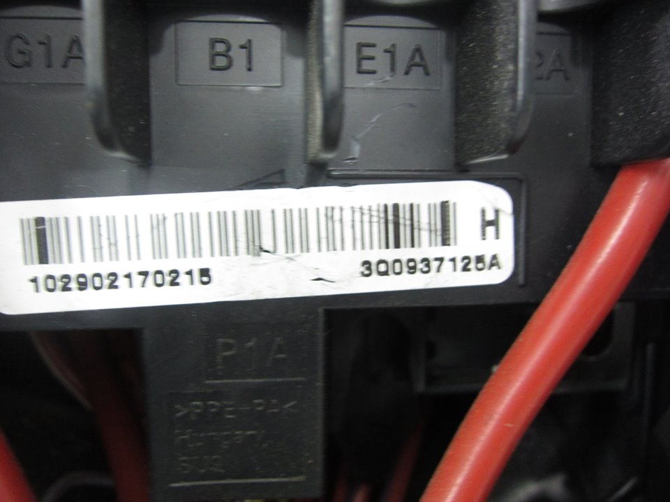 SEAT Toledo 3 generation (2004-2010) Блок предохранителей 5Q0937132A 24287847