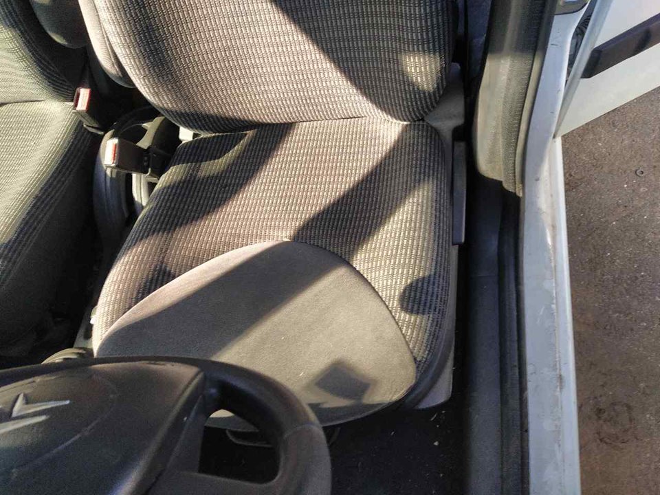 CITROËN C3 1 generation (2002-2010) Front Left Seat 25375830